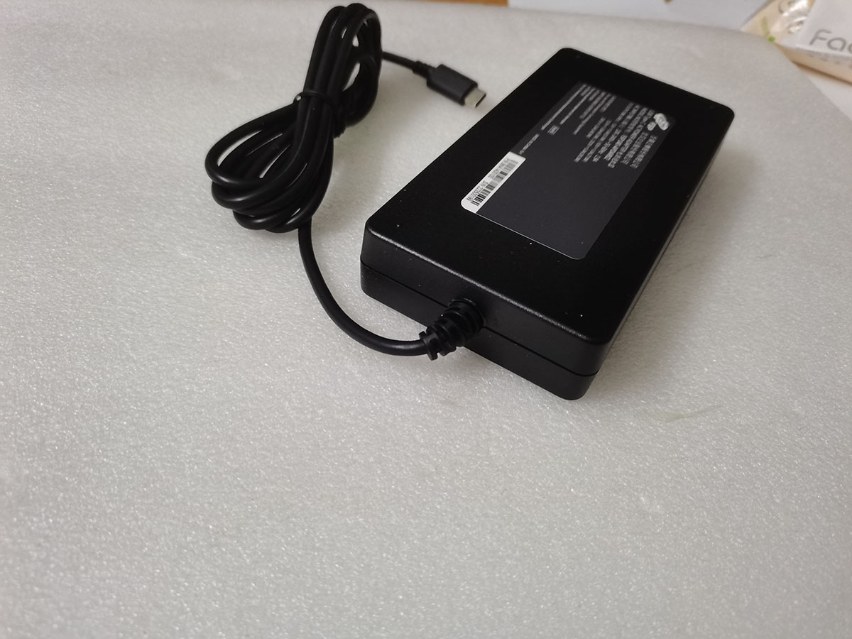 Nouveau mince OEM FSP 28V 5A F - Pc Gaming News avis et prix
